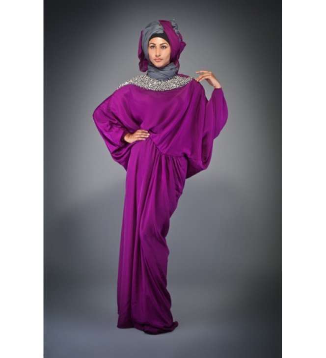 Tampil Anggun dalam Balutan Abaya Stylish 
