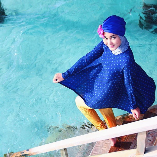Inspirasi Baju Renang Dian Pelangi