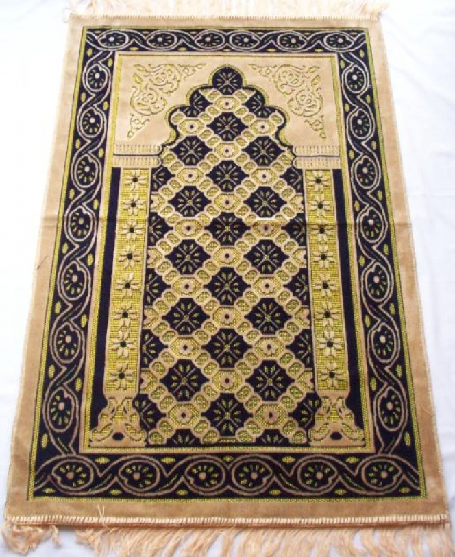 Berburu Sajadah Turki Jelang Ramadan