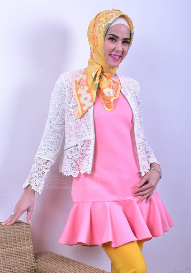 Gaya Hijab Angel Lelga, Otentik Bukan `Follower`