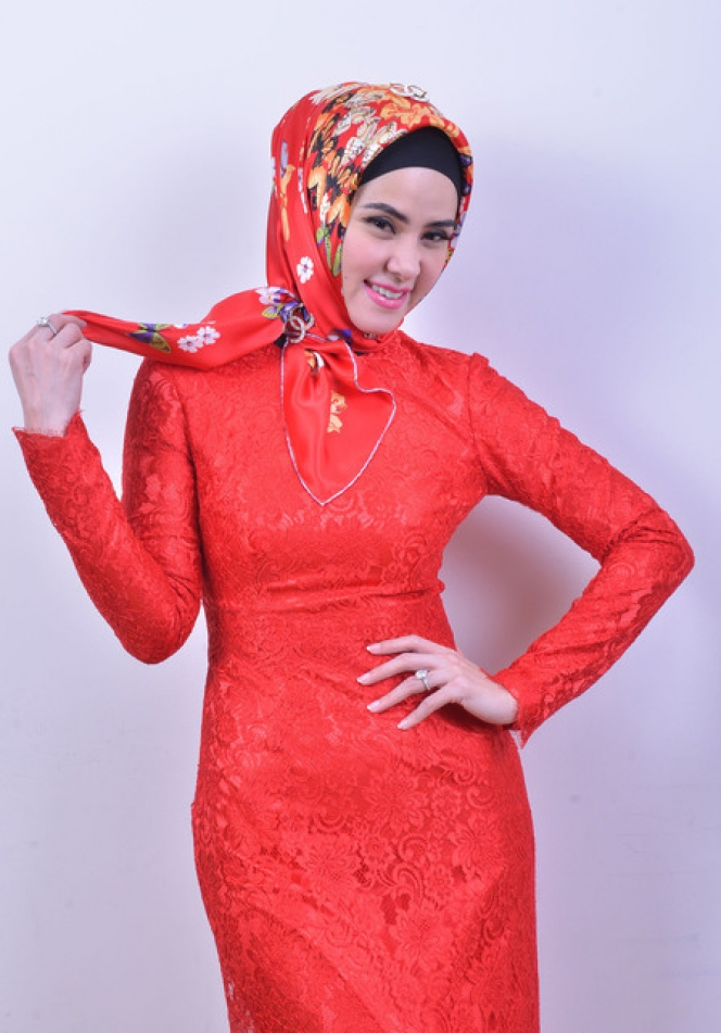 Gaya Hijab Angel Lelga, Otentik Bukan `Follower`