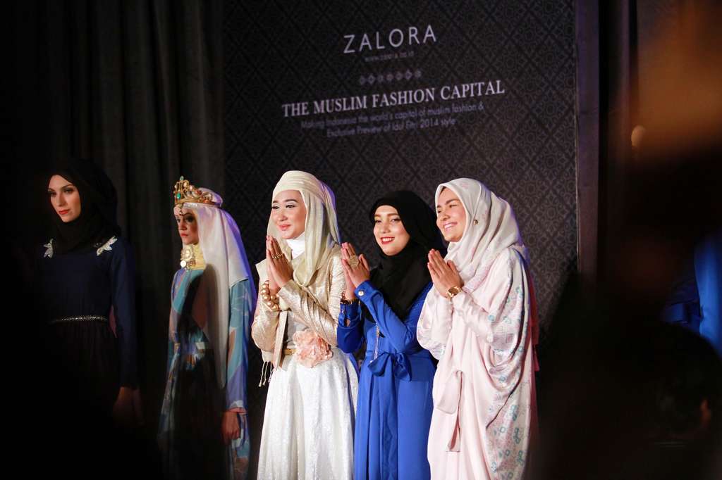 3 Desainer Hijab Kondang Indonesia Unjuk Gigi