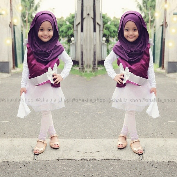 Lucunya Gaya Hijabers Cilik Imut Ini