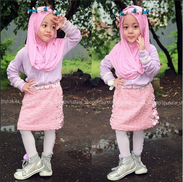 Lucunya Gaya Hijabers Cilik Imut Ini