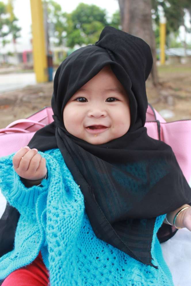 Gaya Hijab Imut Balita Mandhira