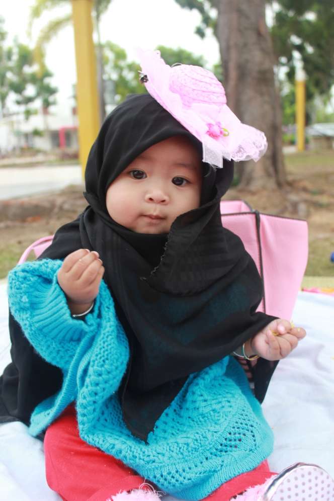 Gaya Hijab Imut Balita Mandhira