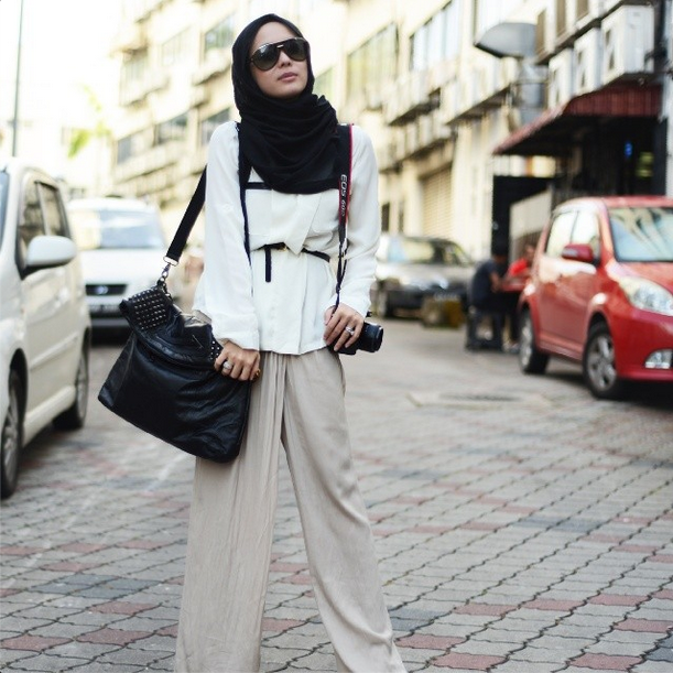 Gaya `Putih` Fashion Blogger Vivy Yusof