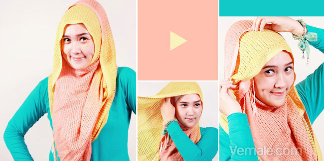 Gaya Casual dengan Pashmina Rajut