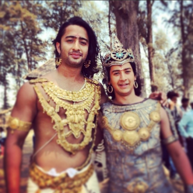 Aktor Tampan Bintang `Mahabharata` Khusyuk Puasa