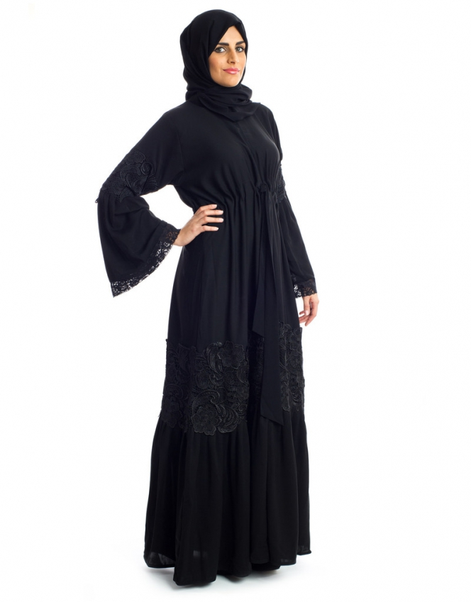 Tampil Modis dengan Abaya