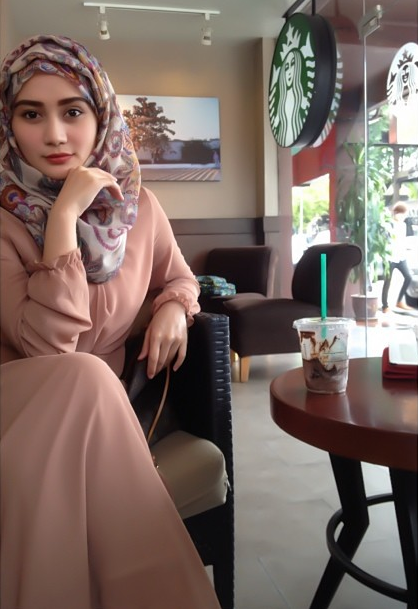 Artis Malaysia Ini Makin Cantik Setelah Berhijab