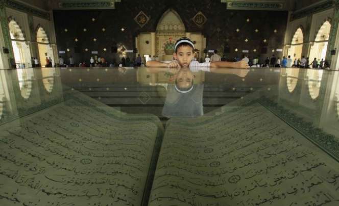 Momen Iktikaf Ramadan di Belahan Dunia
