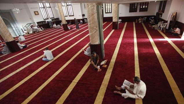 Momen Iktikaf Ramadan di Belahan Dunia