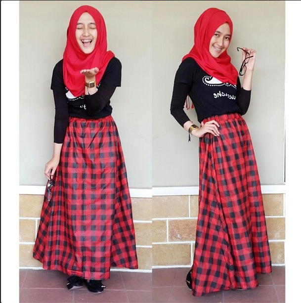 Padanan Jins-Blouse ala Hijaber Surabaya