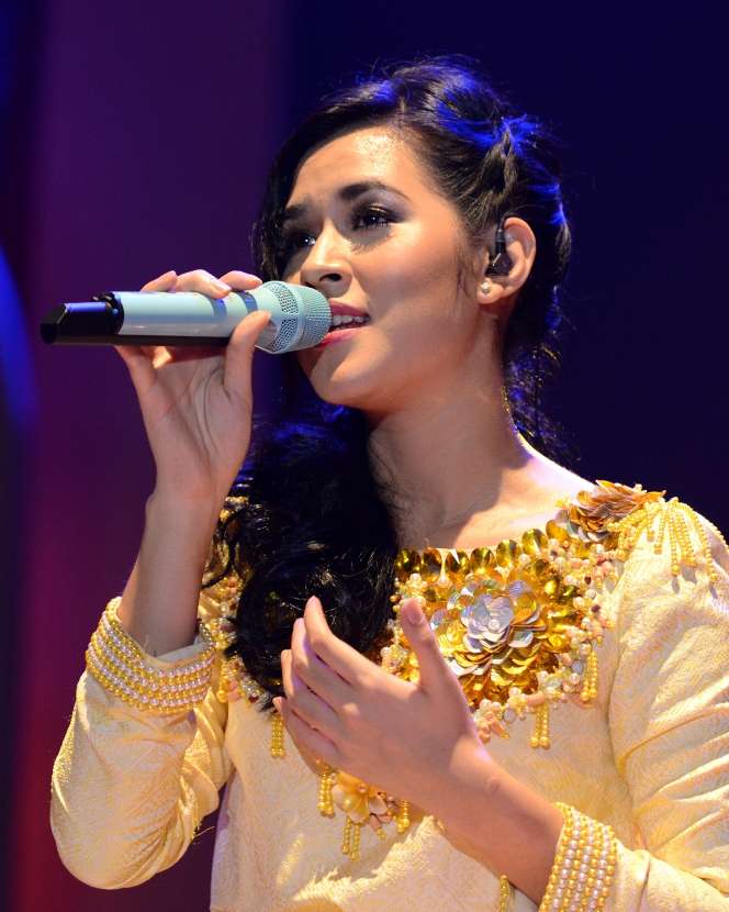 `Sihir` Raisa di Ramadhan Jazz