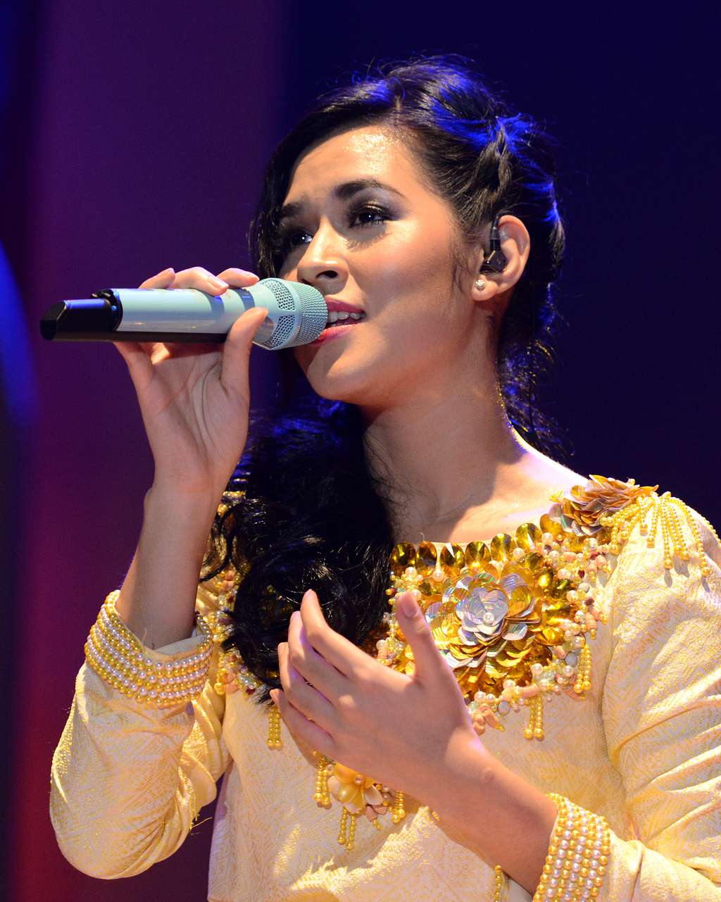 `Sihir` Raisa di Ramadhan Jazz