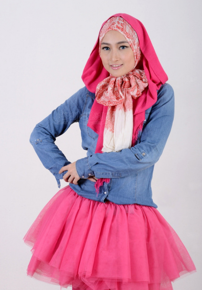 Gaya Hijab PJ, Personel Girlbands `7 Icons`