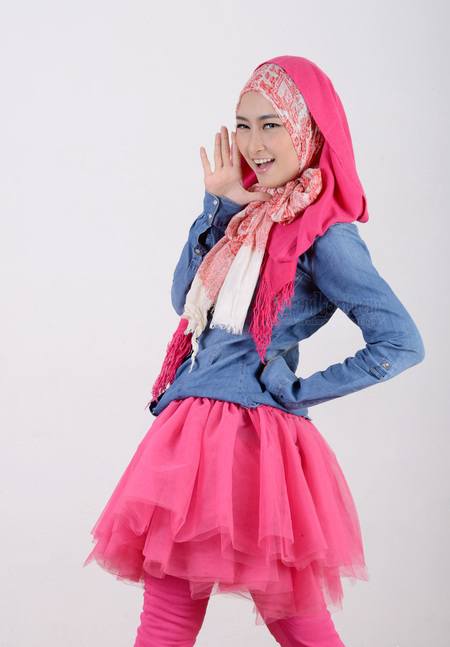 Gaya Hijab PJ, Personel Girlbands `7 Icons`