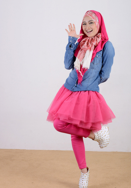 Gaya Hijab PJ, Personel Girlbands `7 Icons`