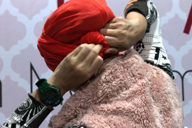 Tutorial Hijab `Flat Turban` untuk Olahraga