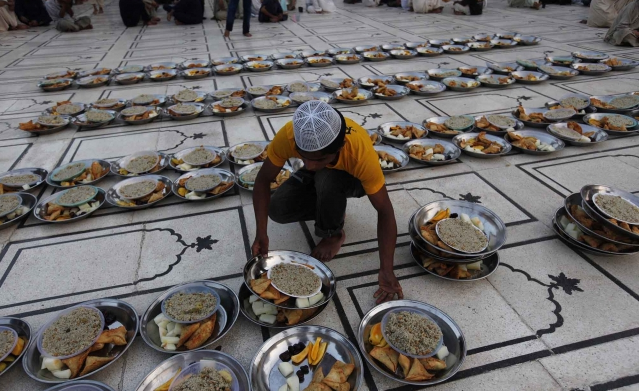 Tradisi Buka Puasa di Belahan Dunia