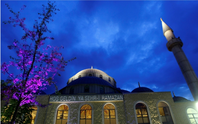 Pesona Mesjid Terbesar di Jerman