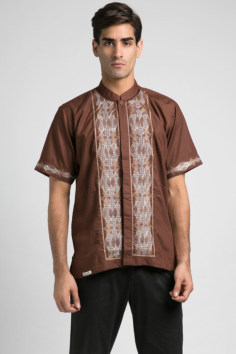Gaya Lebaran dengan Koko Warna `Tanah`