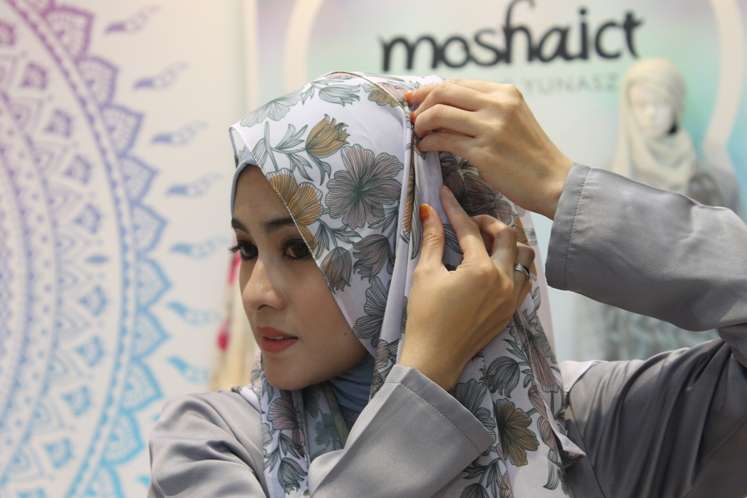 Tutorial Hijab Cantik Penutup Dada