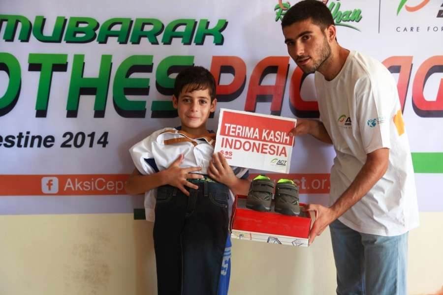 Baju Lebaran untuk Anak-anak Gaza dari Indonesia