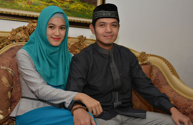 Lebaran Pertama Dude dan Alyssa sebagai Suami Istri
