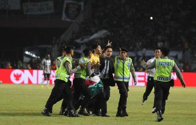 Bendera Palestina Berkibar di Laga Juventus vs ISL All Stars