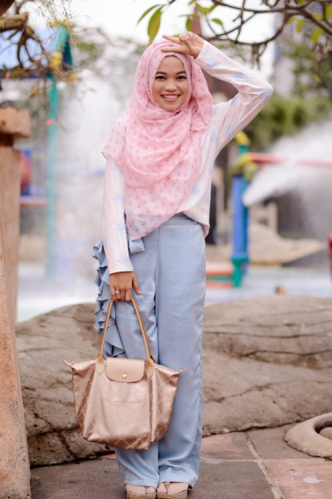 Tips Gaya Hijab Penangkal `Jilboobs`