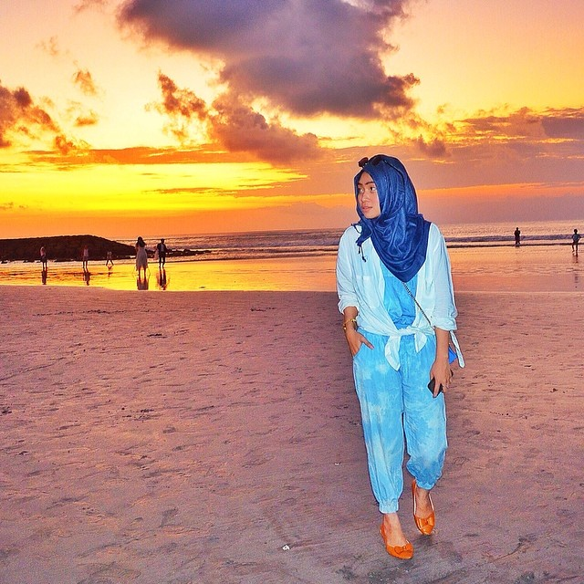 Gaya Simpel Febrian Nurvianti Saat Liburan