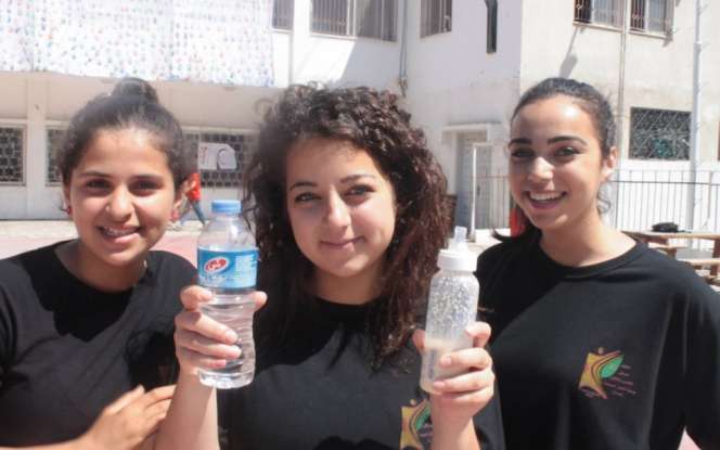 Si Cantik `Pahlawan` Gaza di Sosmed