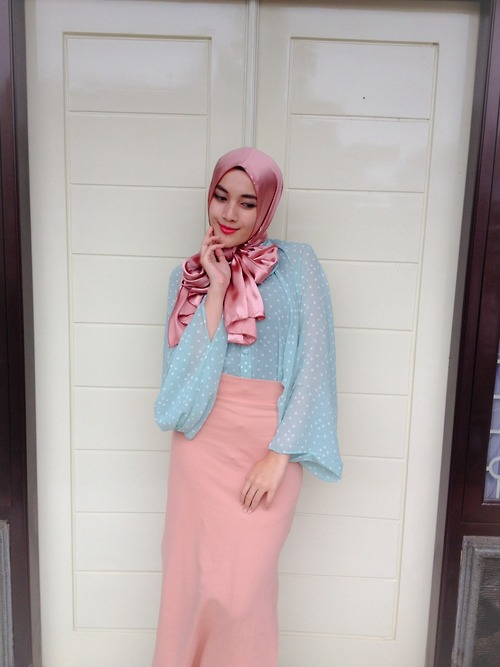 Putuskan Berhijab, Si Cantik Ashry Panen Cacian