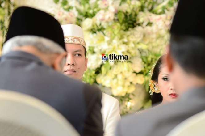 FOTO Pernikahan yang Anggun dari Tikma