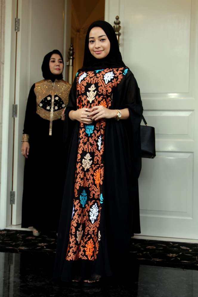Cantiknya Nikita Willy Berhijab