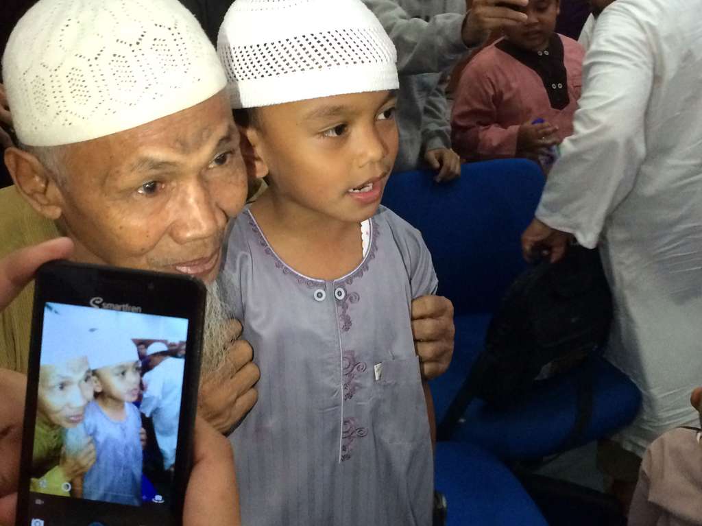 Musa `Si Bocah Ajaib` Dikerubuti Penggemar