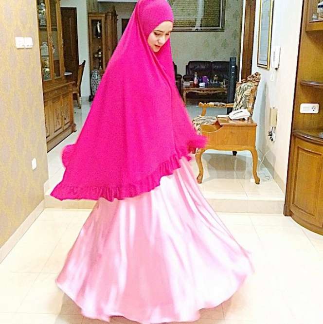 Tetap Bergaya dengan Hijab Syar`i