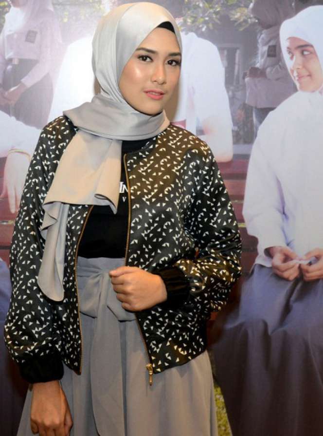 Cantiknya Bintang-bintang `Hijabers in Love`