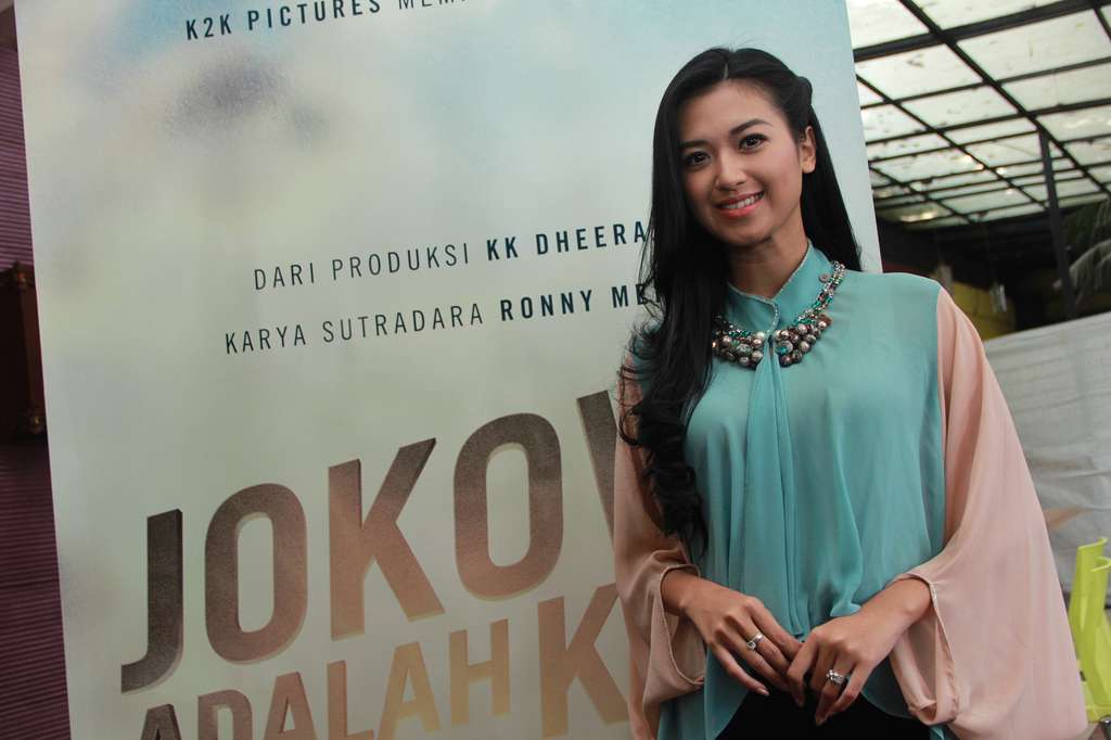 Si Cantik Sylvia Bakal Jadi "Istri" Jokowi
