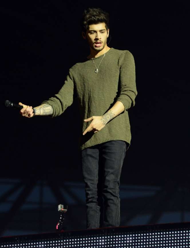 Aksi Panggung si Tampan Personel `One Directions`