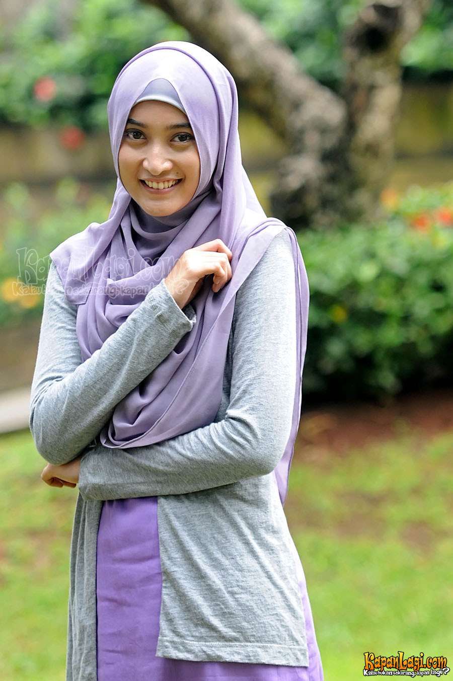 Gaya Hijab Artis Meyda Sefira
