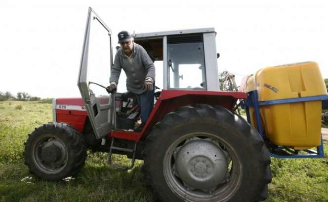Intip Keseharian Presiden Termiskin di Dunia