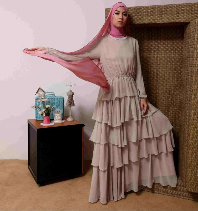 Hijab Cantik ala Bintang `Aku, Kau dan KUA`