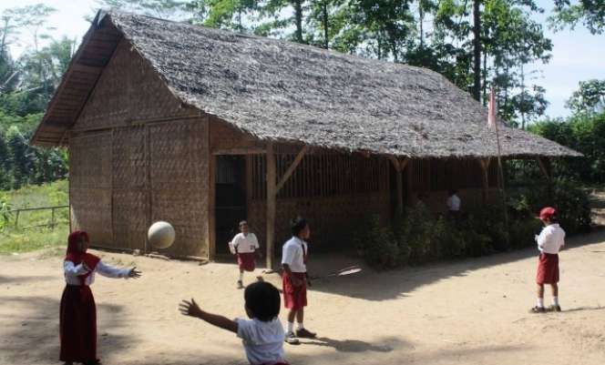 Miris, Sekolah SD di Banten Mirip Kandang Ternak