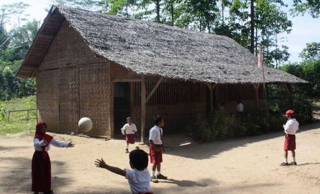 Miris, Sekolah SD di Banten Mirip Kandang Ternak