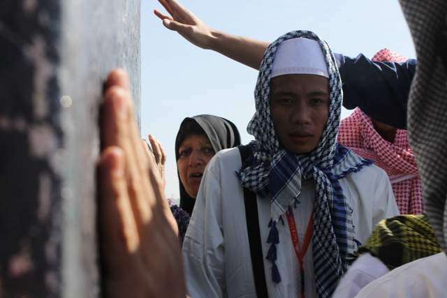 Intip Perjalanan Umroh Evan Dimas Cs