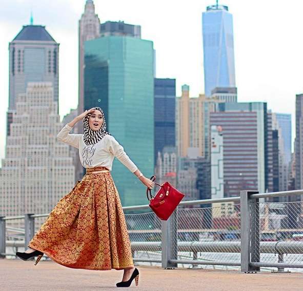 Dian Pelangi Bawa Tenun Palembang Gebrak New York