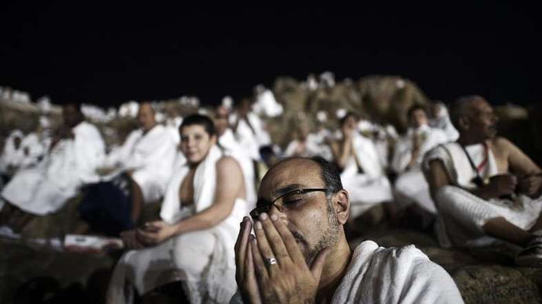 Lantunan Doa Jutaan Jamaah Haji di Arafah